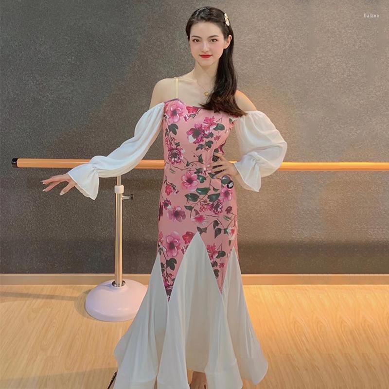 Stage Wear 2023 Pink Flower Off Shoulder Ballroom Dance Dress For Women Waltz Costume Performance Competition Practice BL8984 
Stage Wear 2023 Pink Flower Off Shoulder Ballroom Dance Dress For Women Waltz Costume Performance Competition Practice BL8984