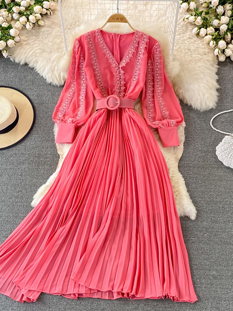 Casual Dresses Red/Yellow/Black Embroidered Pleated Long Dress Vintage V-Neck Lantern Sleeve High Waist Draped Maxi Vestidos Female 2023
Casual Dresses Red/Yellow/Black Embroidered Pleated Long Dress Vintage V-Neck Lantern Sleeve High Waist Draped Maxi Vestidos Female 2023