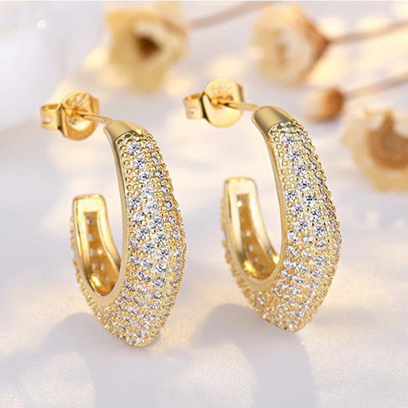 Hoop Earrings Luxury For Women Vintage Trend Gold Color Iced Out Zirconia Simple C Shaped Ear Studs Accessories Jewelry KBE045
Hoop Earrings Luxury For Women Vintage Trend Gold Color Iced Out Zirconia Simple C Shaped Ear Studs Accessories Jewelry KBE045