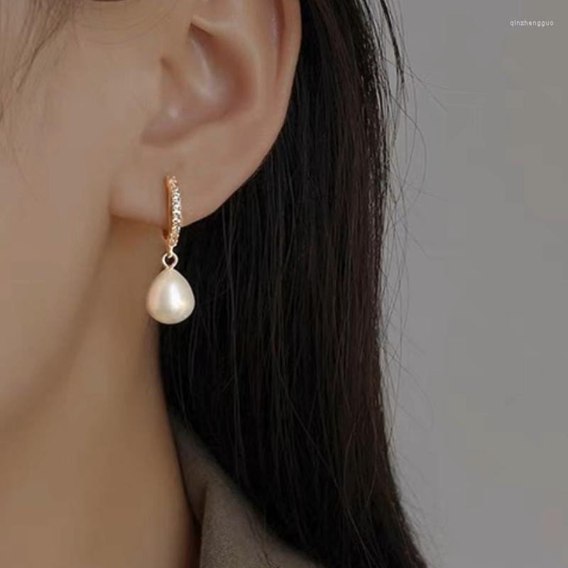Backs Earrings Pearl Stud High-grade Earringless Pierced Ear Clip Temperament Classic Luxury
Backs Earrings Pearl Stud High-grade Earringless Pierced Ear Clip Temperament Classic Luxury