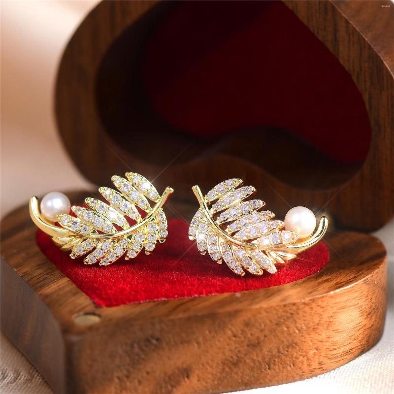 Hoop Earrings French Vintage Feather Temperament Light Mature Natural Freshwater Pearl Silver Needle Versatile Elegant Gift
Hoop Earrings French Vintage Feather Temperament Light Mature Natural Freshwater Pearl Silver Needle Versatile Elegant Gift