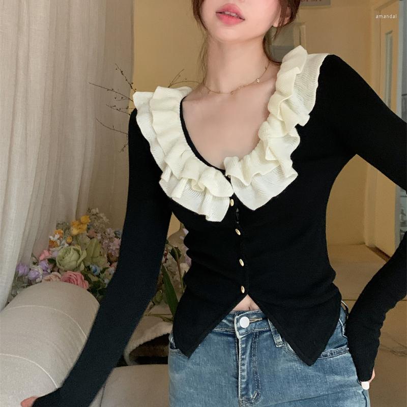 Women's Knits 2023 Winter For Women Korean Style Retro Warm Soft Cashmere Ruffles Black Sweater Cardigan Long-sleeved Coat Tops
Women's Knits 2023 Winter For Women Korean Style Retro Warm Soft Cashmere Ruffles Black Sweater Cardigan Long-sleeved Coat Tops
