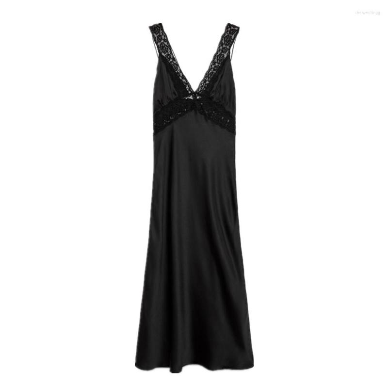 Casual Dresses COS LRIS Winter Women's Sweet Ruili Black V-neck Sleeveless Lace Details Silk Satin Texture High Waist Long Dress
Casual Dresses COS LRIS Winter Women's Sweet Ruili Black V-neck Sleeveless Lace Details Silk Satin Texture High Waist Long Dress