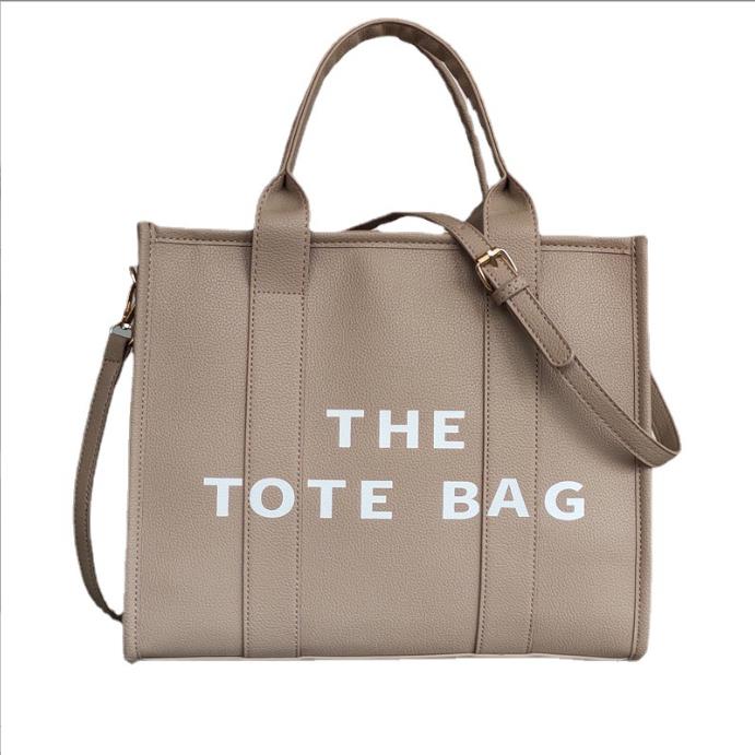 2023 Designer the tote bag for woman handbag Vintage fashion Single shoulder bags Large capacity classic leather handbags 5A women crossbody totes bages 33cm, Beige
2023 Designer the tote bag for woman handbag Vintage fashion Single shoulder bags Large capacity classic leather handbags 5A women crossbody totes bages 33cm, Beige