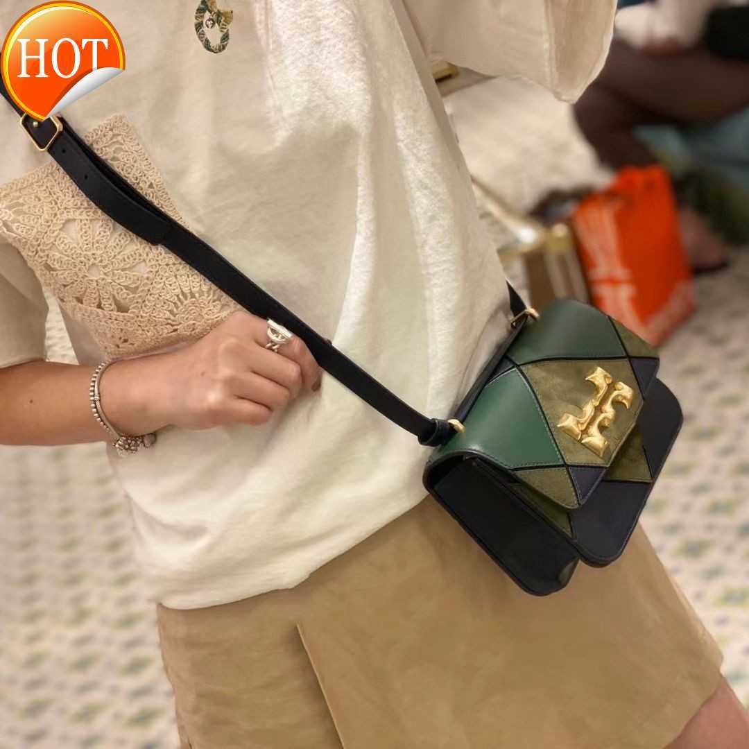 Luxury Women's Brand Designer Cross-body Bags Shoulder Tote New Fashion Texture Leather Gold Chain Portable Messenger Gift Box Packaging Factory Direct Sales, Sku
Luxury Women's Brand Designer Cross-body Bags Shoulder Tote New Fashion Texture Leather Gold Chain Portable Messenger Gift Box Packaging Factory Direct Sales, Sku