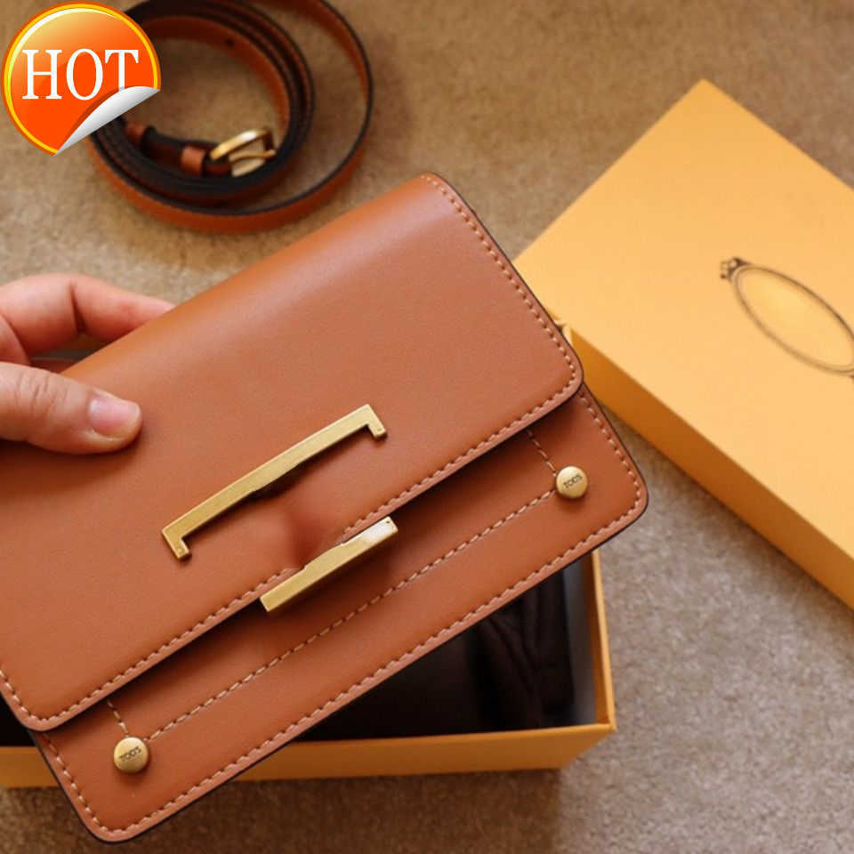 Luxury Brand Designer Shoulder Bags Crossbody Tote 2023 New Women's Texture Leather Gold Chain Multifunctional Messenger Gift Box Factory Direct Sales, Cowhide white brown
Luxury Brand Designer Shoulder Bags Crossbody Tote 2023 New Women's Texture Leather Gold Chain Multifunctional Messenger Gift Box Factory Direct Sales, Cowhide white brown