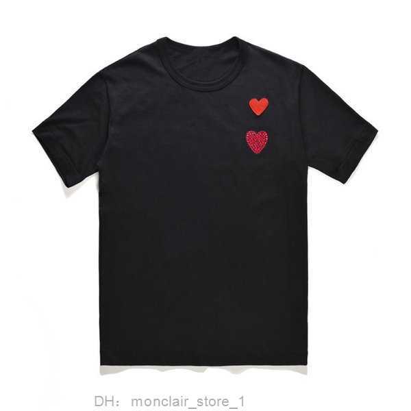 Men's T-shirts Play Fashion Cdg t Designer Red Heart Casual Women Commes Des Shirts Badge Quanlity Tshirts Cotton Embroidery Short Sleeve Summer Tee Top 6 TC47
Men's T-shirts Play Fashion Cdg t Designer Red Heart Casual Women Commes Des Shirts Badge Quanlity Tshirts Cotton Embroidery Short Sleeve Summer Tee Top 6 TC47