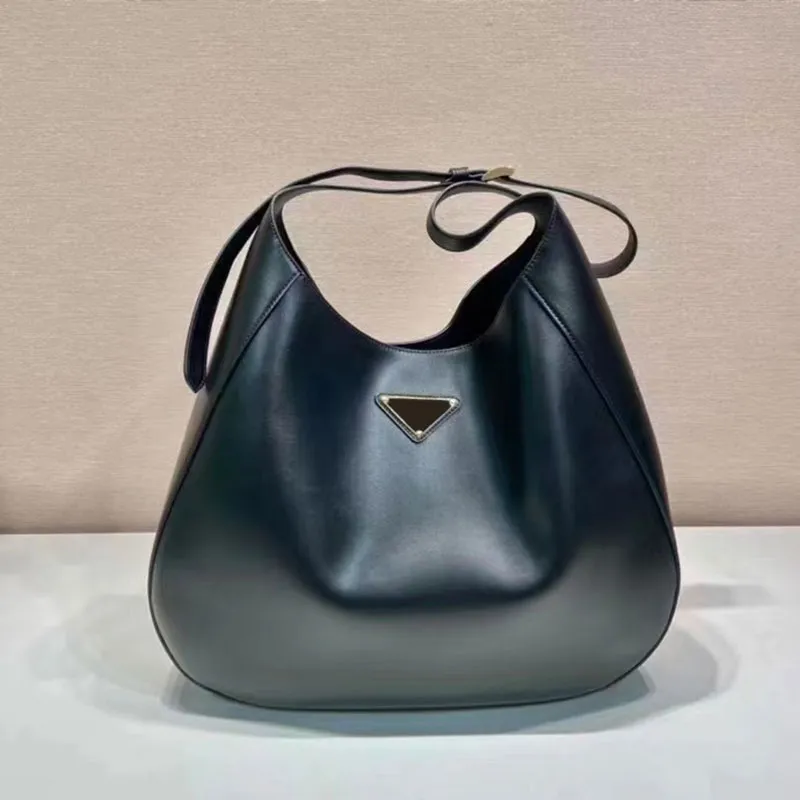 40cm Cleo Shoulder Bag Large Handbags Purse Lady Hobo Crossbody Bags Cowhide Leather Triangle Sign Fashion Letters Adjustable Strap Large Capacity Pocket
40cm Cleo Shoulder Bag Large Handbags Purse Lady Hobo Crossbody Bags Cowhide Leather Triangle Sign Fashion Letters Adjustable Strap Large Capacity Pocket