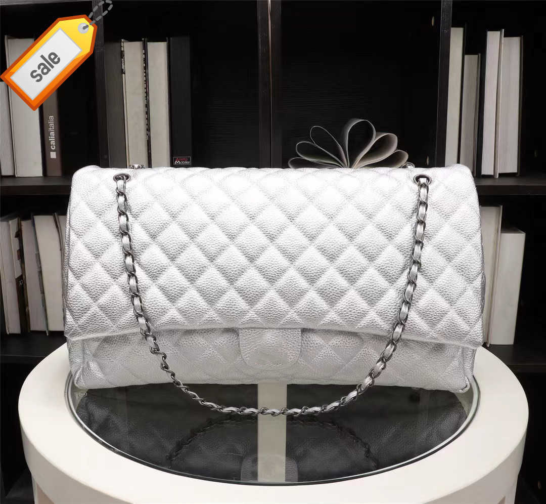 Luxury Women's Brand Designers Single Shoulder Bags Fashion Versatile Portable Single Shoulder Crossbody Bag Sold the Gold/silver Metal bag Factory Direct Sales, Silver and silver chain 
Luxury Women's Brand Designers Single Shoulder Bags Fashion Versatile Portable Single Shoulder Crossbody Bag Sold the Gold/silver Metal bag Factory Direct Sales, Silver and silver chain