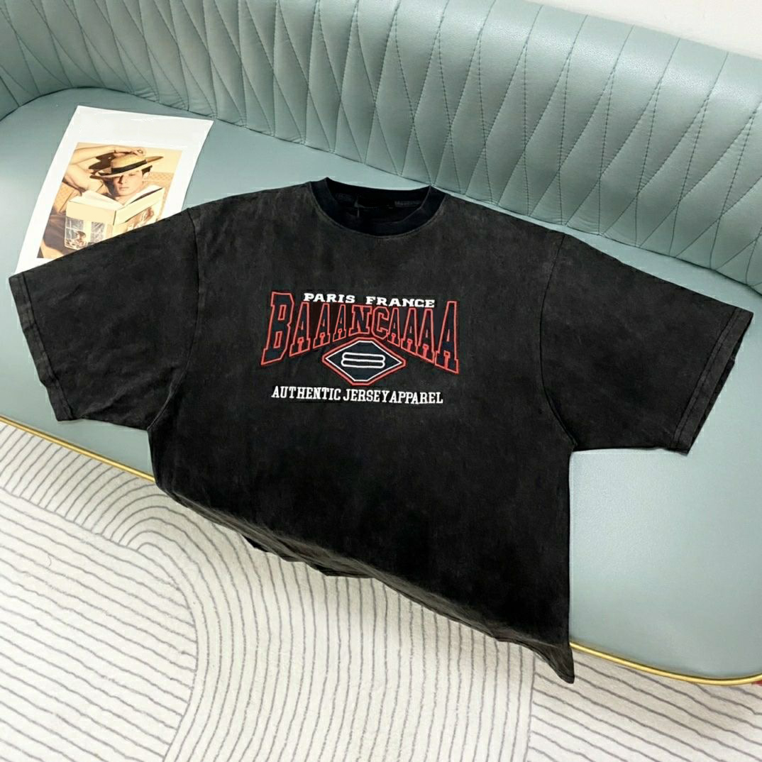 Mens T Shirt Designer For Men Womens Shirts Fashion embroid tshirt With Letters Casual Summer Short Sleeve Man Tee Woman Loose Plus Size Clothing
Mens T Shirt Designer For Men Womens Shirts Fashion embroid tshirt With Letters Casual Summer Short Sleeve Man Tee Woman Loose Plus Size Clothing