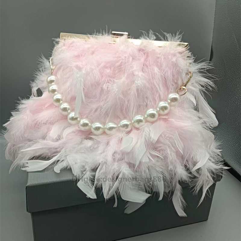 Autumn Winter Luxury Real Ostrich Feather Handbag Women Evening Bags Purse Pink White Dinner Party Clutches Ladies Messenger Bag, Light yellow
Autumn Winter Luxury Real Ostrich Feather Handbag Women Evening Bags Purse Pink White Dinner Party Clutches Ladies Messenger Bag, Light yellow