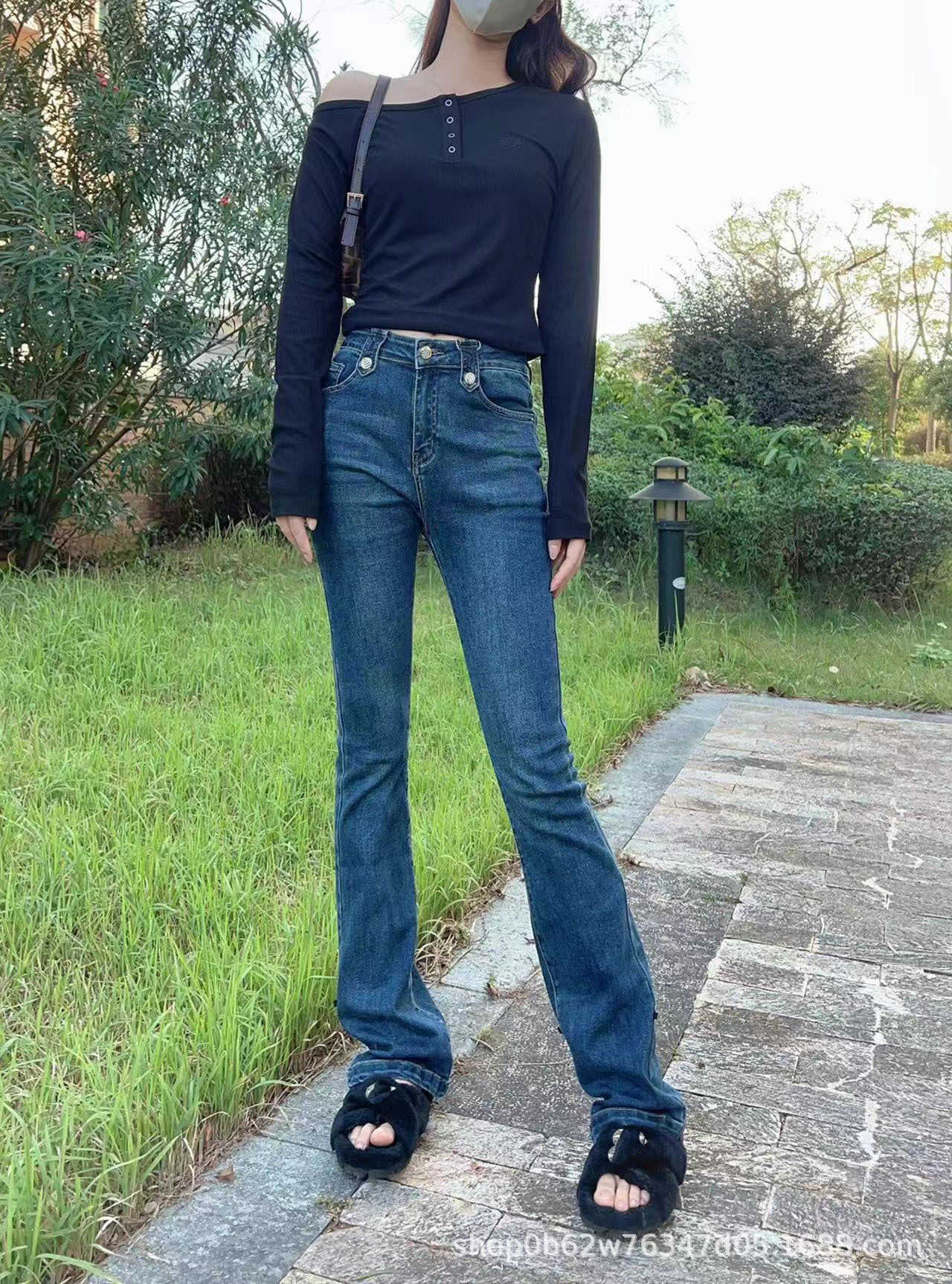 Nanyou Denim Quality 22 Autumn and Winter New Line Xiaoxiangjia Waist Buckle Leather Brand Micro Horn Elastic Jeans for Women, Black
Nanyou Denim Quality 22 Autumn and Winter New Line Xiaoxiangjia Waist Buckle Leather Brand Micro Horn Elastic Jeans for Women, Black