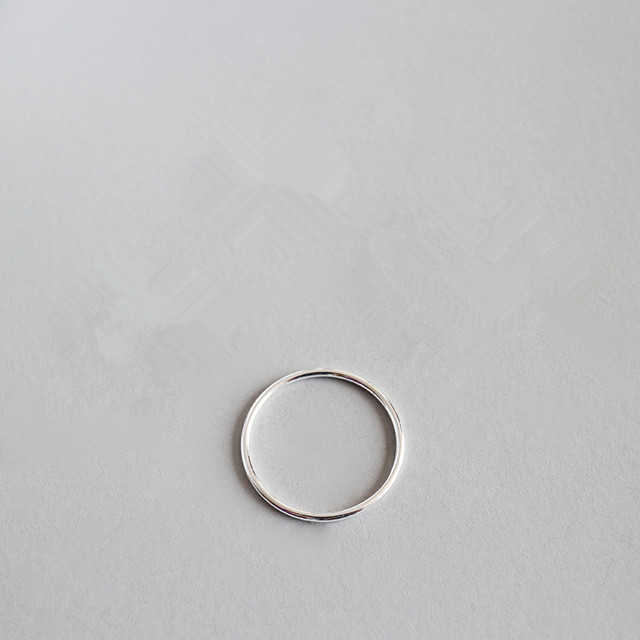 Band Rings 1.2mm Narrow 925 Sterling Silver Rings For Women Aneis Accessories Minimalism Woman Ring Silver 925 Jewelry Best Friends Gifts G230317
Band Rings 1.2mm Narrow 925 Sterling Silver Rings For Women Aneis Accessories Minimalism Woman Ring Silver 925 Jewelry Best Friends Gifts G230317