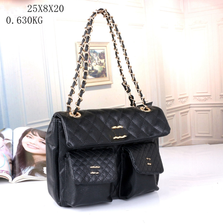 All-match Black and white luxury brand handbag Women's leather gold chain large capacity shopping bag, 25*8*20cm
All-match Black and white luxury brand handbag Women's leather gold chain large capacity shopping bag, 25*8*20cm