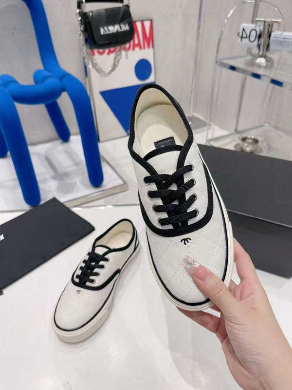 Designer shoes channel Women Sneakers High version new canvas shoes lace up casual shoes low top embroidered thread thick bottom small white
Designer shoes channel Women Sneakers High version new canvas shoes lace up casual shoes low top embroidered thread thick bottom small white