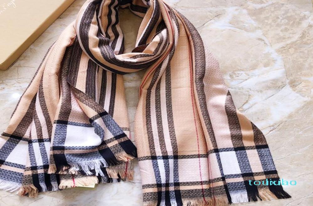 New plaid scarf go out to sunblock allmatch shawl is very suitable for summer travel shopping mall air conditioning shawl Spec9993673
New plaid scarf go out to sunblock allmatch shawl is very suitable for summer travel shopping mall air conditioning shawl Spec9993673
