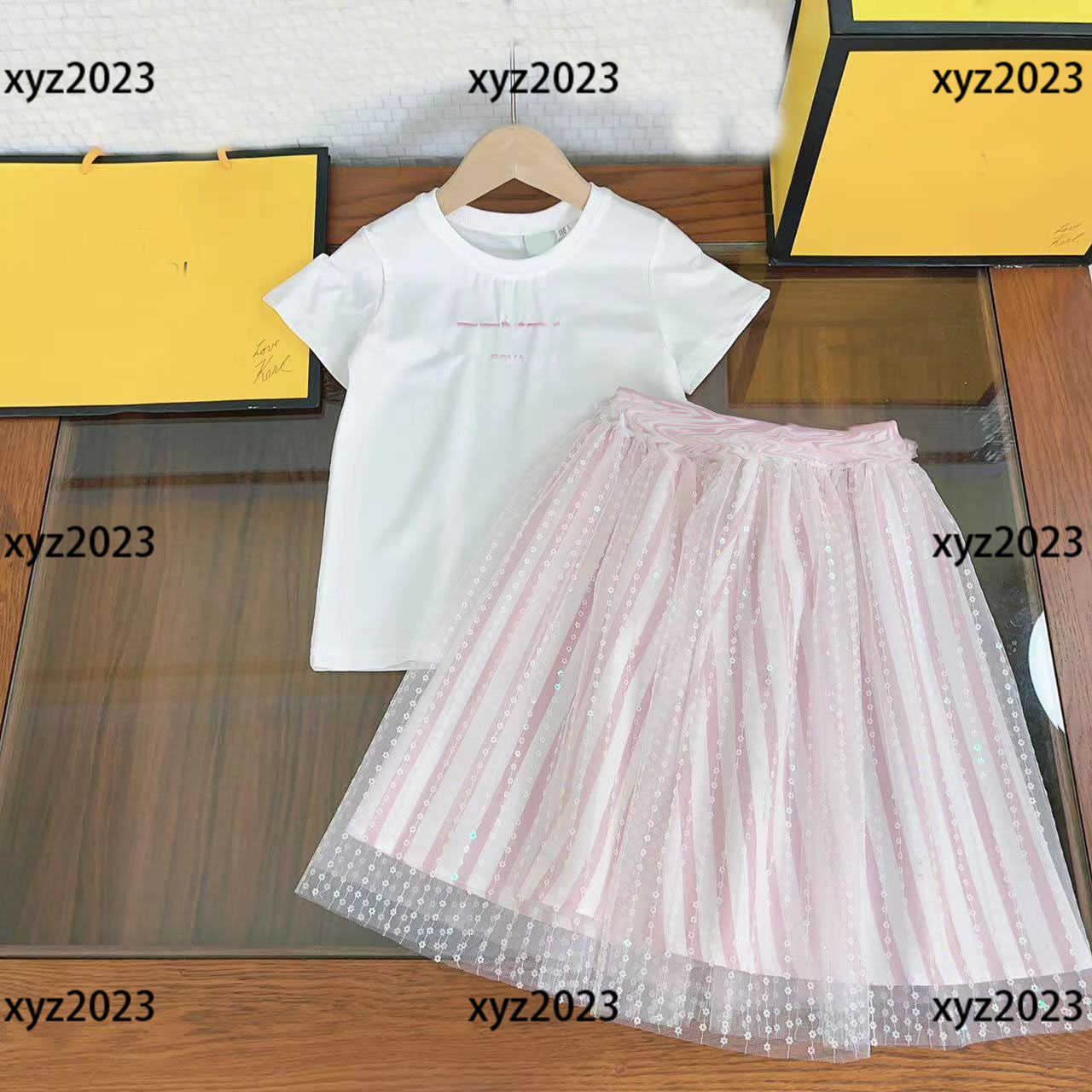2023 KIds Clothes Child Sets Baby Dress 2pcs Lace T-shirt and pleated skirt Tracksuit outdoor SIZE -150 CM, Pink
2023 KIds Clothes Child Sets Baby Dress 2pcs Lace T-shirt and pleated skirt Tracksuit outdoor SIZE -150 CM, Pink
