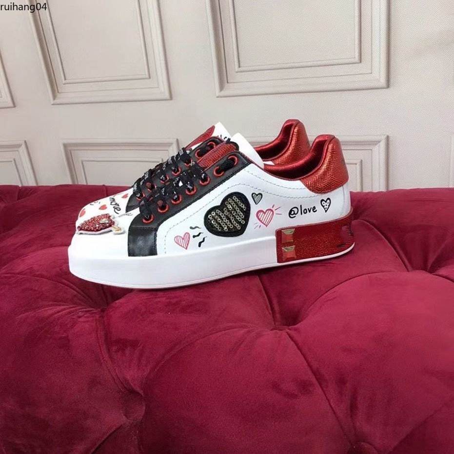 lady Flat Casual shoes womens Travel leather lace-up sneaker cowhide fashion Letters woman white brown shoe platform men gym sneakers MJKIJ rh40000001
lady Flat Casual shoes womens Travel leather lace-up sneaker cowhide fashion Letters woman white brown shoe platform men gym sneakers MJKIJ rh40000001