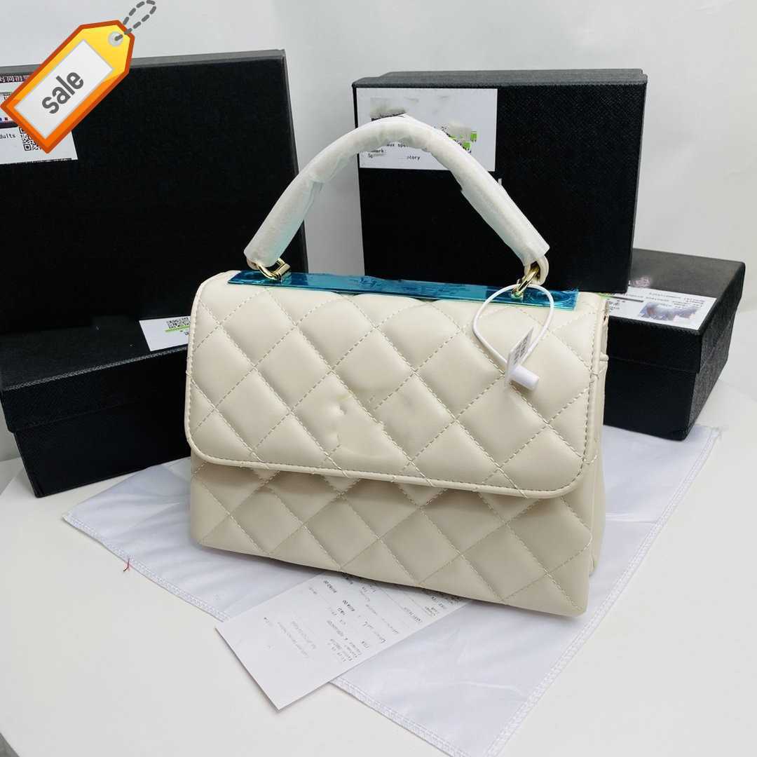 Luxury Women's Brand Designer Hand Bill Shoulder Bags 2023 New Fashion Ringer Handbags Portable Cross-body Bag Gift Box Packaging Factory Direct Sale
Luxury Women's Brand Designer Hand Bill Shoulder Bags 2023 New Fashion Ringer Handbags Portable Cross-body Bag Gift Box Packaging Factory Direct Sale