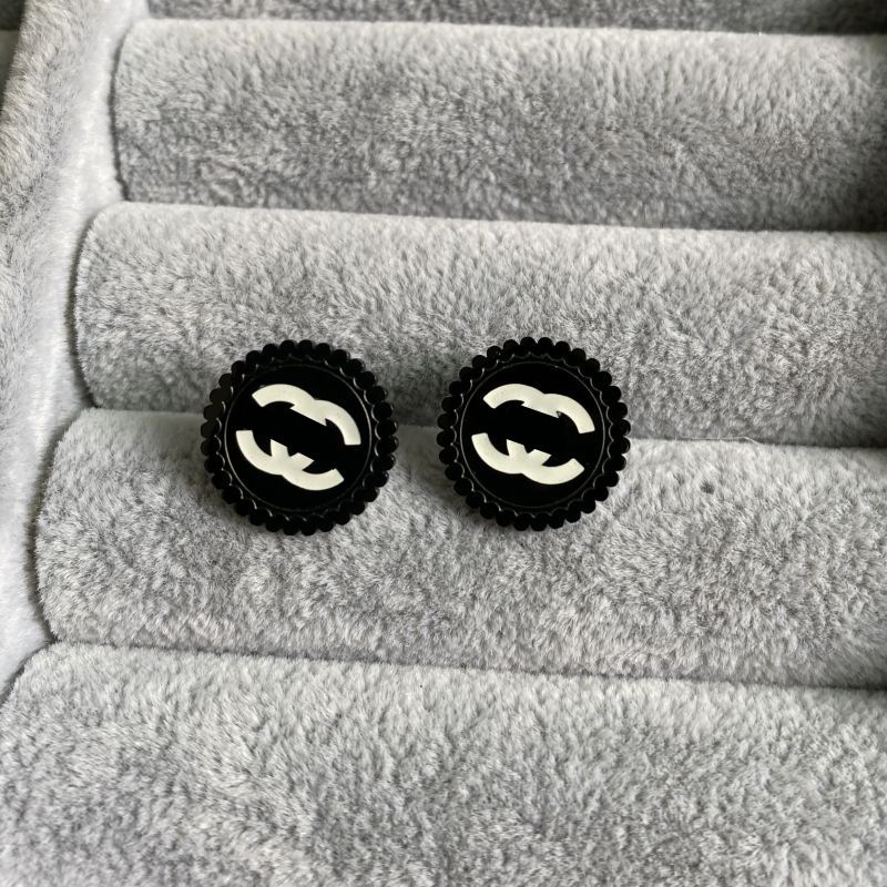 Women Fashion Designer Stud Earrings Black Color Top Quality Luxury Style Engagement Earring
Women Fashion Designer Stud Earrings Black Color Top Quality Luxury Style Engagement Earring