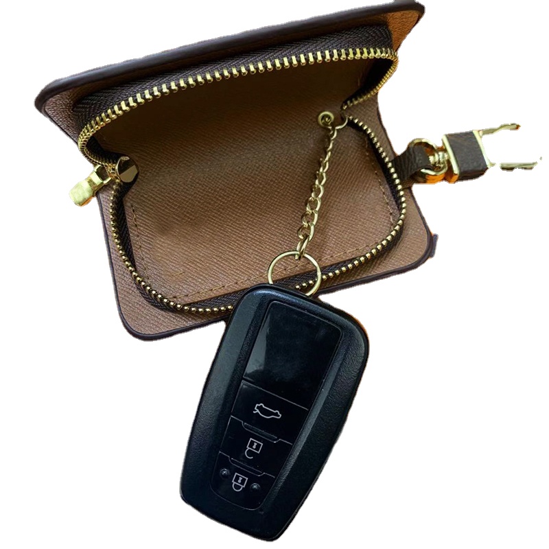 2023 New Fashion designer keychains men and women bags hanging buckle Keychain car handmade leather pendant key chain Accessories