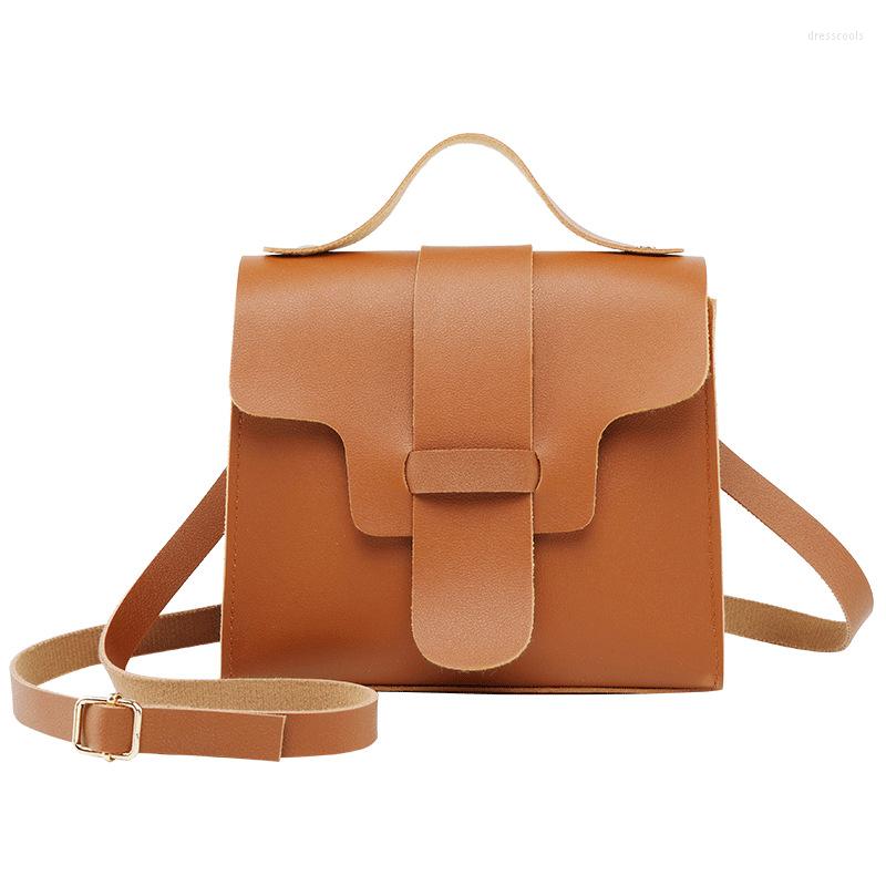 Evening Bags Fashion Edition Simple Women's Bag Single Shoulder Slant Retro Leisure Small Fresh Square PU Handbags, Black
Evening Bags Fashion Edition Simple Women's Bag Single Shoulder Slant Retro Leisure Small Fresh Square PU Handbags, Black