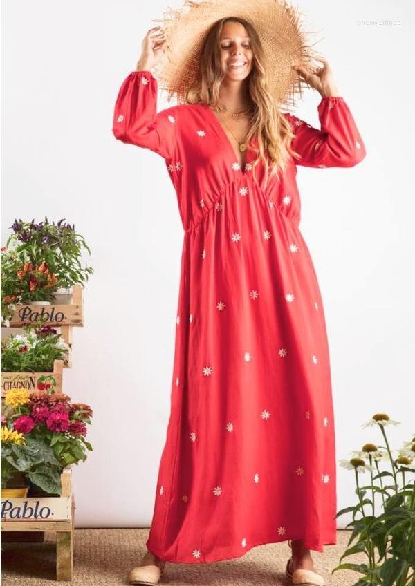 Casual Dresses AYUALIN Sexy Deep V Neck Backless Maxi Women Vintage Red Floral Embriodery Cotton Long Sleeve Boho Robe Autumn Dress
Casual Dresses AYUALIN Sexy Deep V Neck Backless Maxi Women Vintage Red Floral Embriodery Cotton Long Sleeve Boho Robe Autumn Dress