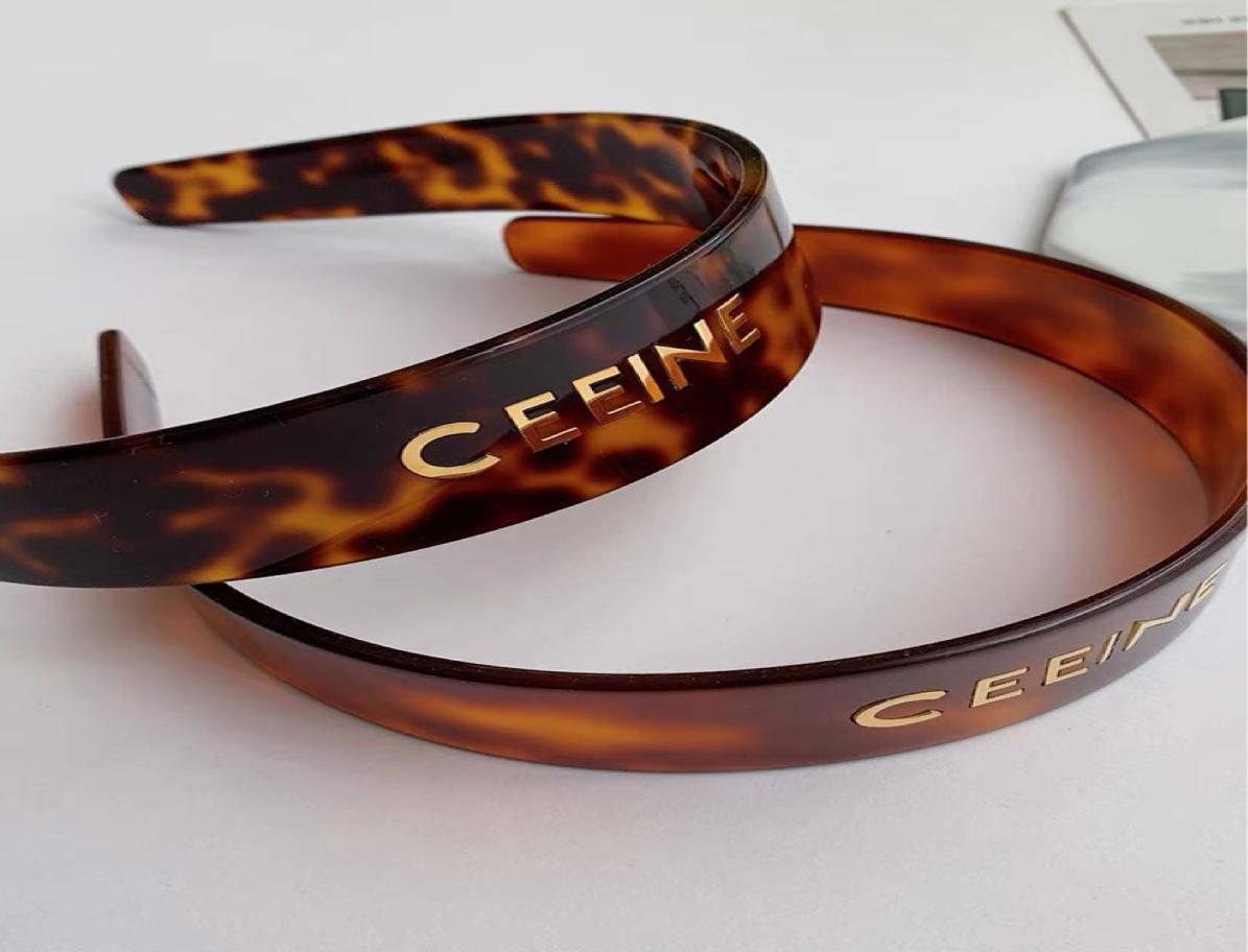 ce luxury brand resin acrylic vintage headbands 2022 fashion Japen style letters brown designer headband accessories8475265
ce luxury brand resin acrylic vintage headbands 2022 fashion Japen style letters brown designer headband accessories8475265