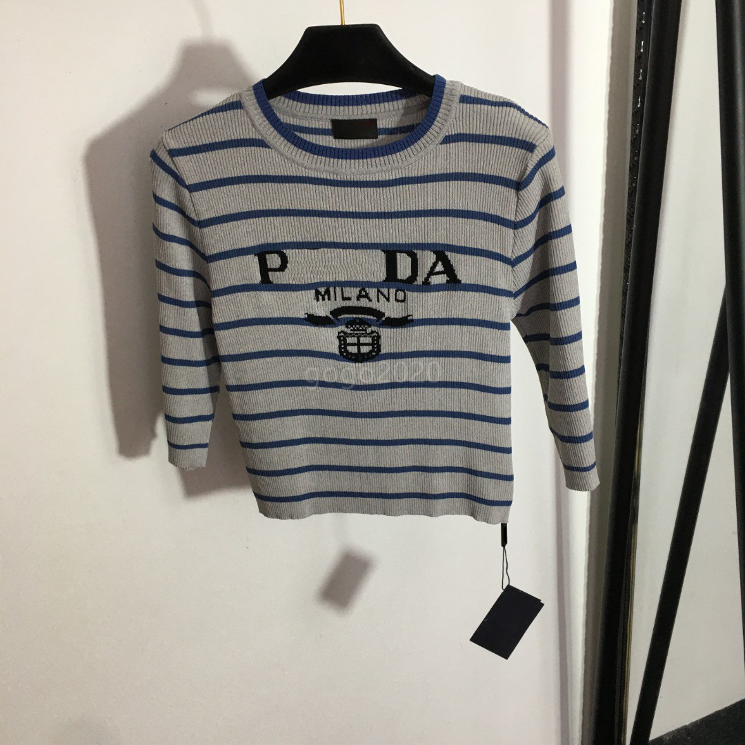23ss New Women Designer T shirts Tee Knits Vest Designer Tops With Striped Letters Pattern Girls Crop Tops High End Luxury Brand Stretch Short Sleeve Pullover Shirt, Gray
23ss New Women Designer T shirts Tee Knits Vest Designer Tops With Striped Letters Pattern Girls Crop Tops High End Luxury Brand Stretch Short Sleeve Pullover Shirt, Gray