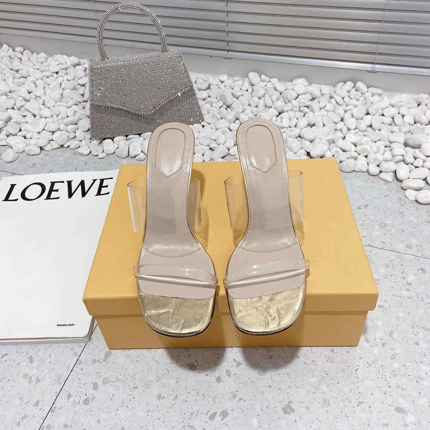 New film High heel Sandals Slippers Transparent leather fashion elegant shopping party women new fen classic spring summer non slip slide scuff size 35-40
New film High heel Sandals Slippers Transparent leather fashion elegant shopping party women new fen classic spring summer non slip slide scuff size 35-40