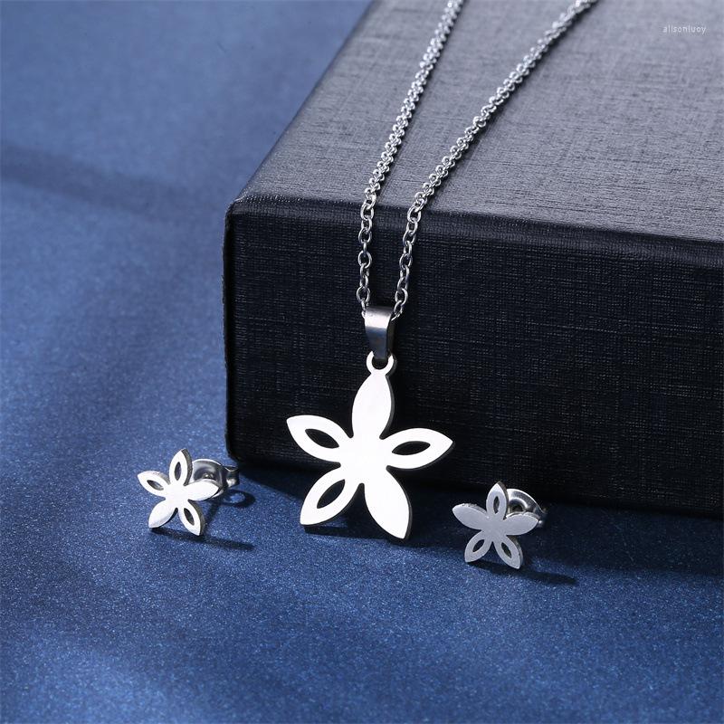 Necklace Earrings Set Stainless Steel 3pcs Flower Christmas Luxury Jewelry Accessories Valentine's Party Gifts 2023, Picture shown
Necklace Earrings Set Stainless Steel 3pcs Flower Christmas Luxury Jewelry Accessories Valentine's Party Gifts 2023, Picture shown