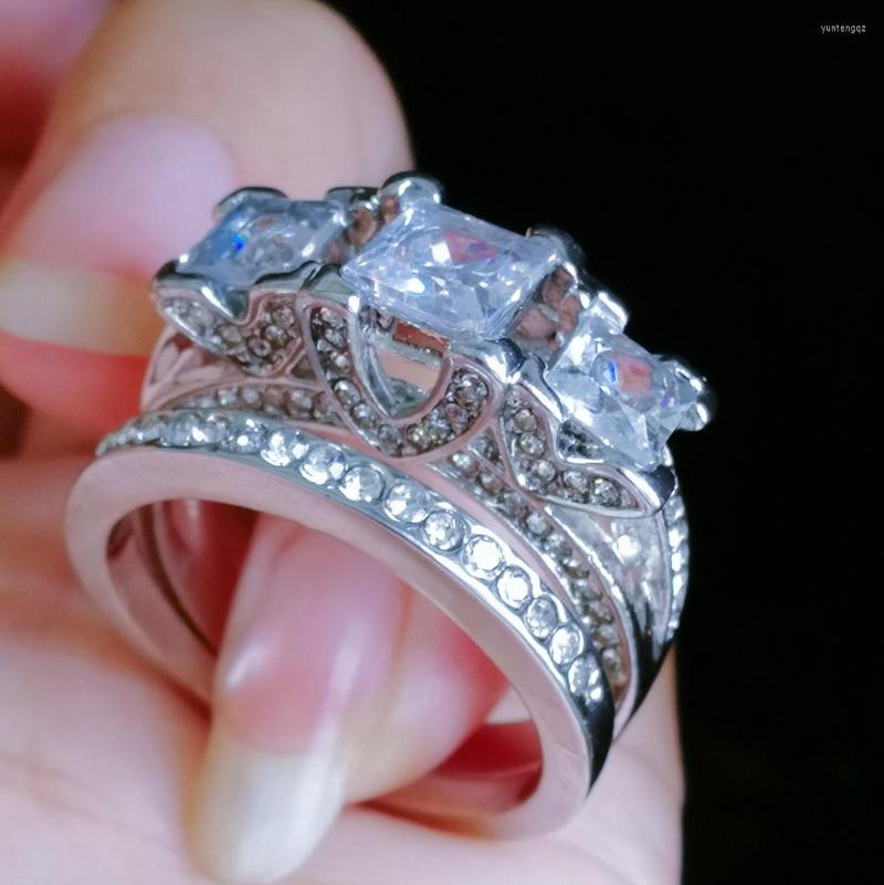 Wedding Rings Luxury Jewelry Crystal Ring Set Trendy Inlaid Rhinestone European And American Fashion Pair Female Party Gift
Wedding Rings Luxury Jewelry Crystal Ring Set Trendy Inlaid Rhinestone European And American Fashion Pair Female Party Gift