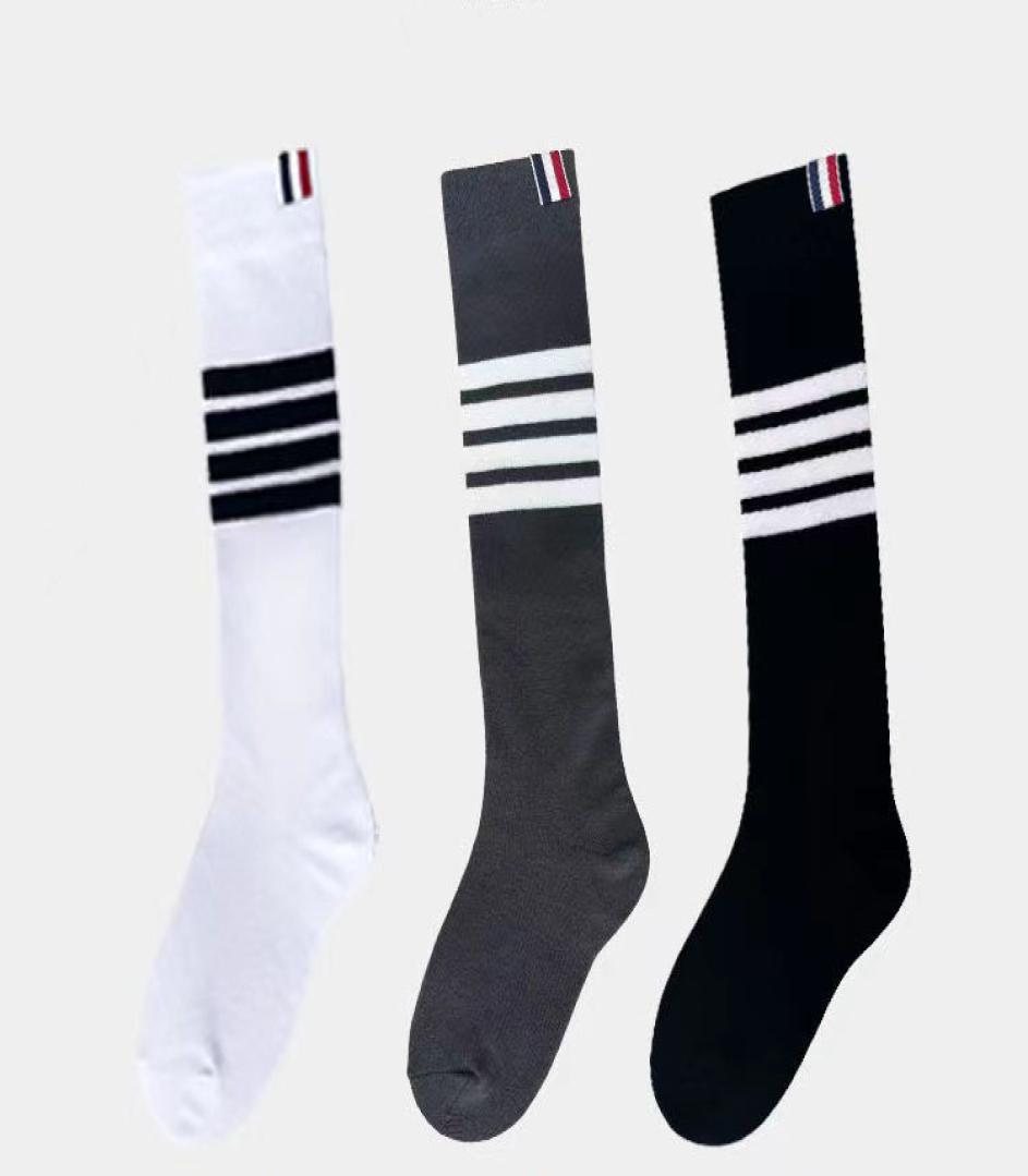 Socks Underwear Designer thom luxury Mens Womens brown cotton Sock Classic Letter Comfortable Fashion Movement Stocking A14215535, 4 pairs
Socks Underwear Designer thom luxury Mens Womens brown cotton Sock Classic Letter Comfortable Fashion Movement Stocking A14215535, 4 pairs