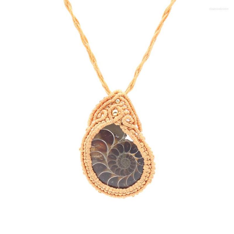 Pendant Necklaces Handmade Weave Wrap Irregular Shape Ammonite Reliquiae Rope Chain Necklace Ethnic Style Jewelry
Pendant Necklaces Handmade Weave Wrap Irregular Shape Ammonite Reliquiae Rope Chain Necklace Ethnic Style Jewelry