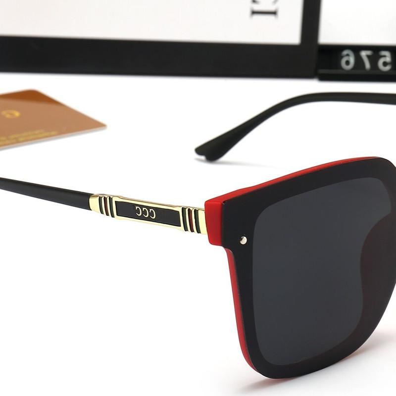 luxury Sunglass polaroid lens Designer letter womens Mens Goggle senior Eyewear For Women eyeglasses frame Vintage Metal Sun Glasses With 0041
luxury Sunglass polaroid lens Designer letter womens Mens Goggle senior Eyewear For Women eyeglasses frame Vintage Metal Sun Glasses With 0041
