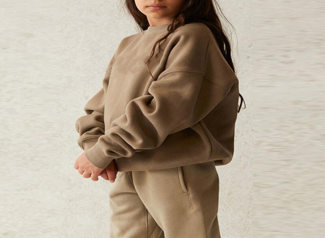 Baby Girls Designer Clothes Sweatshirts 2022 Boy039s And Girl039s Clothes Children Boutique Long Sleeve Tshirt Fashion Vers7150502, Brown
Baby Girls Designer Clothes Sweatshirts 2022 Boy039s And Girl039s Clothes Children Boutique Long Sleeve Tshirt Fashion Vers7150502, Brown