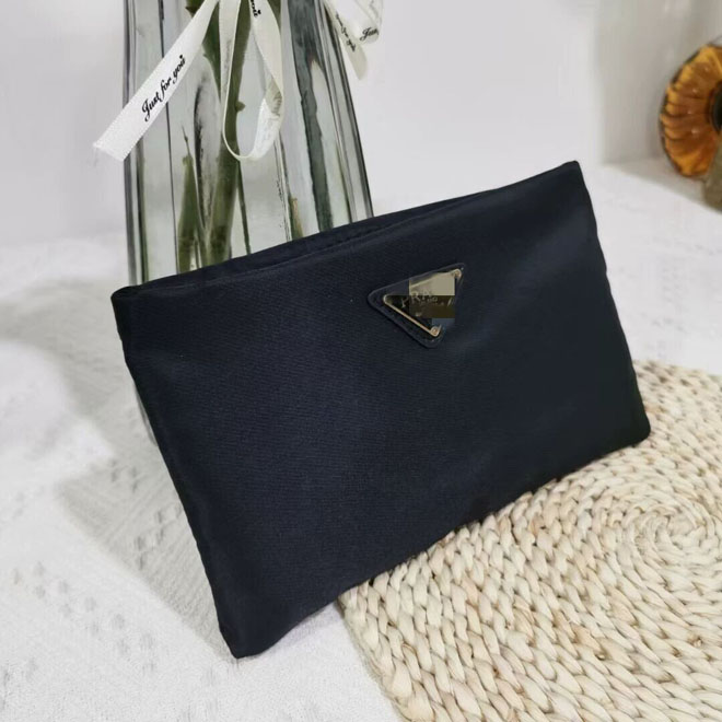 Designer Women cosmetic bags organizer makeup bag travel pouch Fashion toiletry make up ladies cluch purses 2 colour 23-13-3cm, Khaki
Designer Women cosmetic bags organizer makeup bag travel pouch Fashion toiletry make up ladies cluch purses 2 colour 23-13-3cm, Khaki