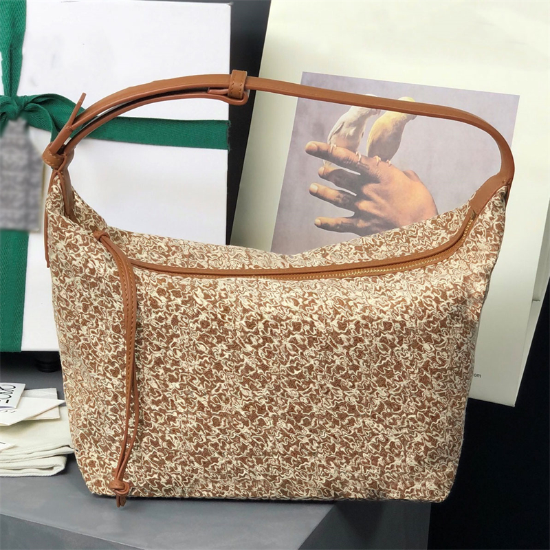 Fashion Bag Cubi Anagram Luxurys Designers Shoulder Bags Pillow Bag Crossbody Clutch Leather Handbags Messenger Women Tote Handbag Jacquard cloth handbag 
Fashion Bag Cubi Anagram Luxurys Designers Shoulder Bags Pillow Bag Crossbody Clutch Leather Handbags Messenger Women Tote Handbag Jacquard cloth handbag
