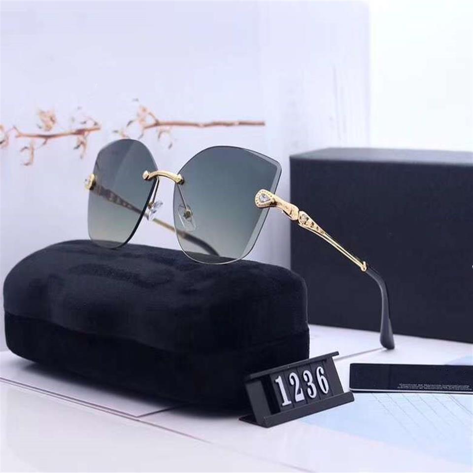 Whole-Womens Designer Sunglasses Luxury Sunglasses Adumbral Sun Google Glasses Style C1236 7 Colors Optional High Quality with218y
Whole-Womens Designer Sunglasses Luxury Sunglasses Adumbral Sun Google Glasses Style C1236 7 Colors Optional High Quality with218y