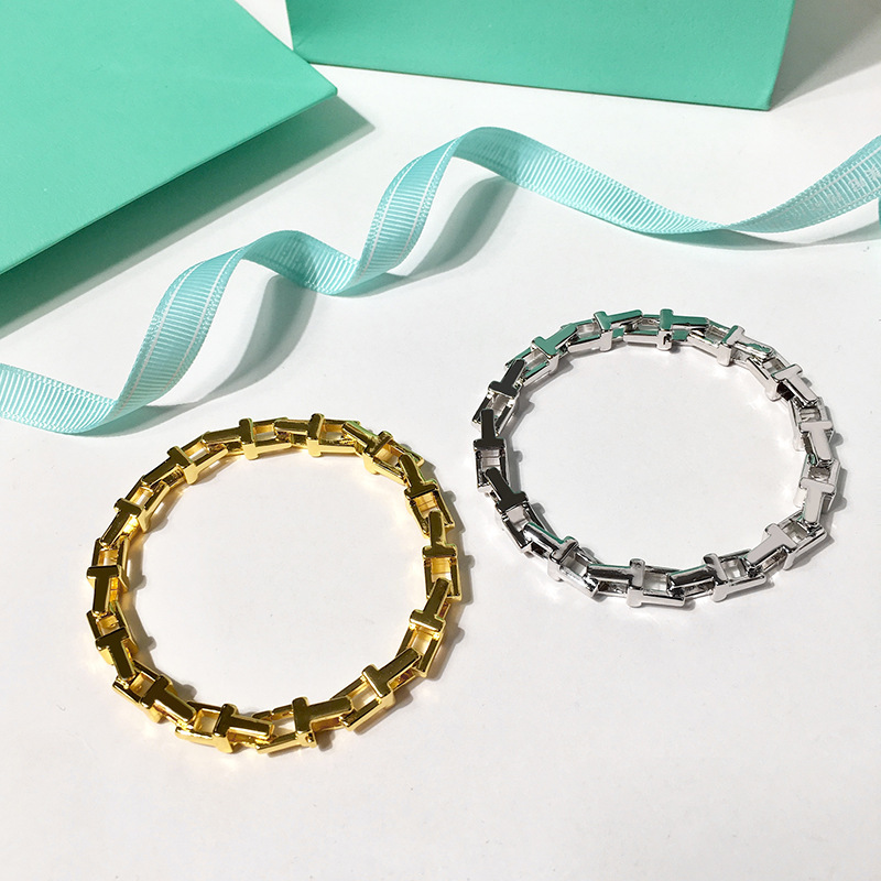 Womens U-shaped bracelets ball hand Chain Designer Jewelry Chain mens Double layer lock Bracelet Gold/ Silver/ Rose Full Brand as Wedding Christmas Gift
Womens U-shaped bracelets ball hand Chain Designer Jewelry Chain mens Double layer lock Bracelet Gold/ Silver/ Rose Full Brand as Wedding Christmas Gift