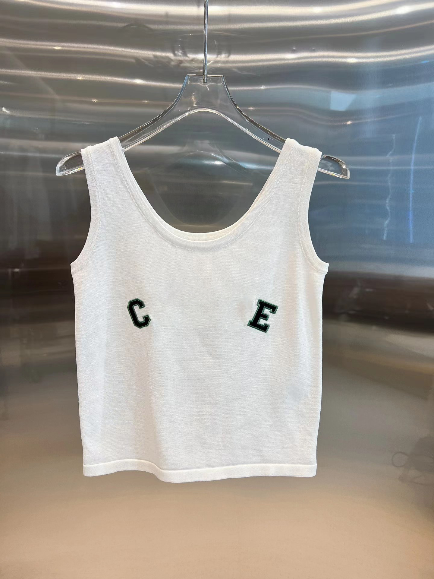 Womens Tanks Top Tshirt Tank Women Tanks Cotton Top Black Camis Fashion Designer Women Sexy Top Newest Women Letter Print Tees Short Sleeve Round Neck Cotton
Womens Tanks Top Tshirt Tank Women Tanks Cotton Top Black Camis Fashion Designer Women Sexy Top Newest Women Letter Print Tees Short Sleeve Round Neck Cotton