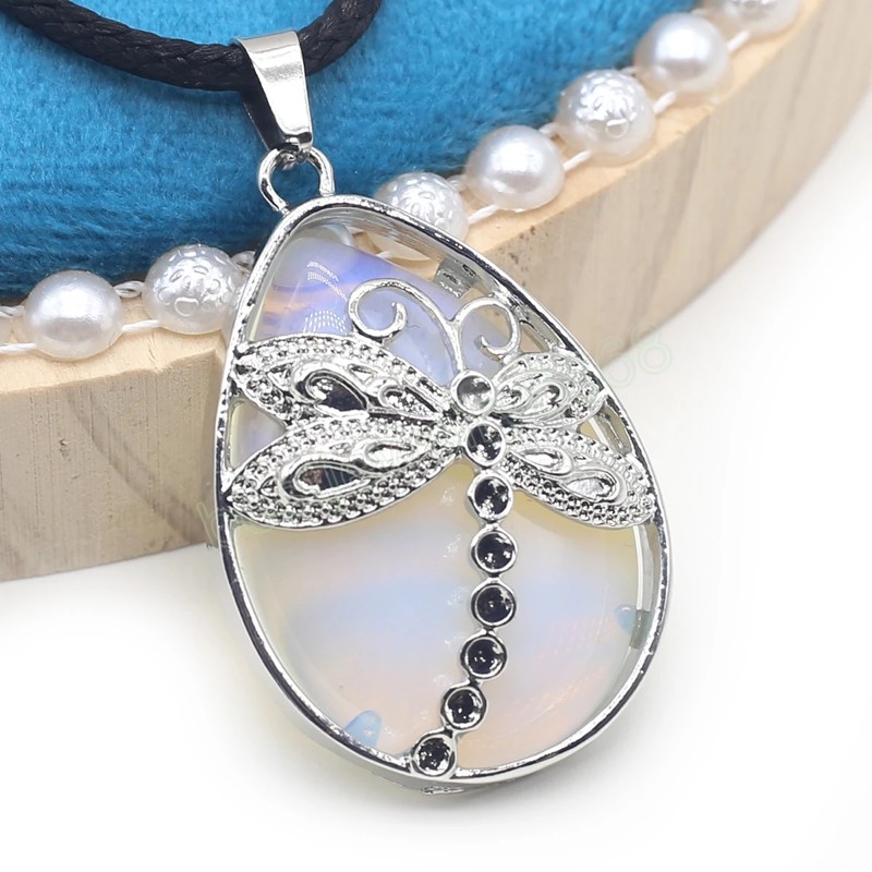 Natural Stone Pendant Necklace Opal Rose Quartz Amethyst Butterfly Rope Chains Healing Crystals Stone Necklace For Women Jewelry