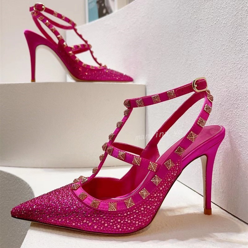 Flash diamond high-heeled sandals summer women's gladiator sandals new luxury brand rivet high-heeled shoes designer women's shoes10.5Cm 35--43 size, Box
Flash diamond high-heeled sandals summer women's gladiator sandals new luxury brand rivet high-heeled shoes designer women's shoes10.5Cm 35--43 size, Box