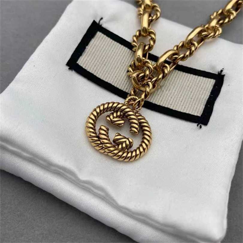 2023 Designer New Jewelry ancient family classic chain double letter bracelet necklace women's fashion version hand jewelry
2023 Designer New Jewelry ancient family classic chain double letter bracelet necklace women's fashion version hand jewelry