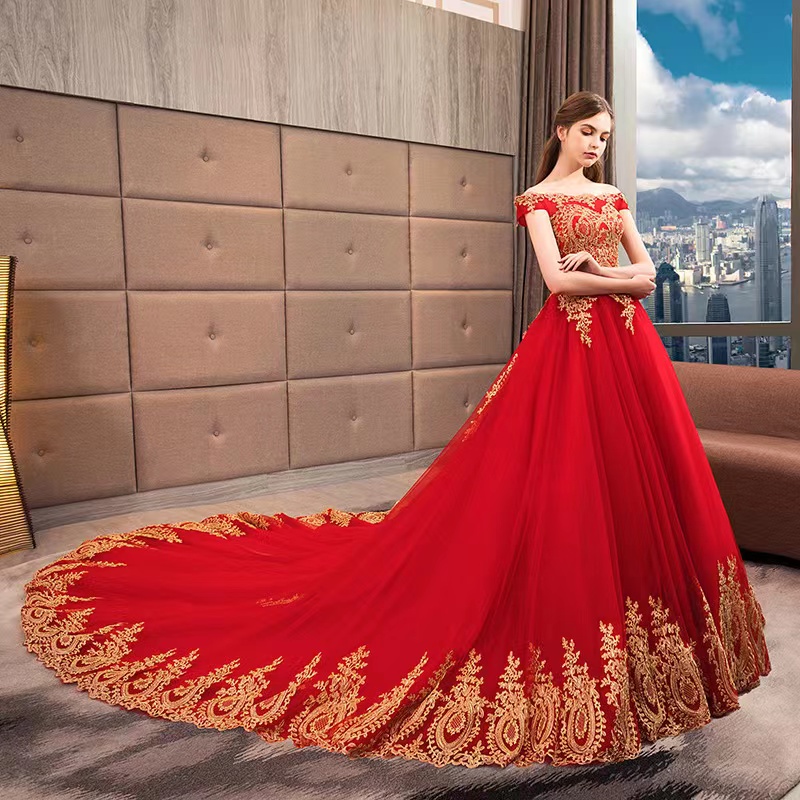 2024 a line wedding dress Dubai Wed Plus Size Chapel Train Custom Madew Vintage red gold Lace Wedding Dresses Vestios De Novia Bridal Gown