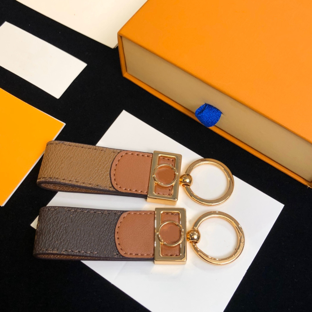 Luxury Keychain Men Leather Car Key Ring Keychains Buckle Women Bags Hanging Buckle High Quality