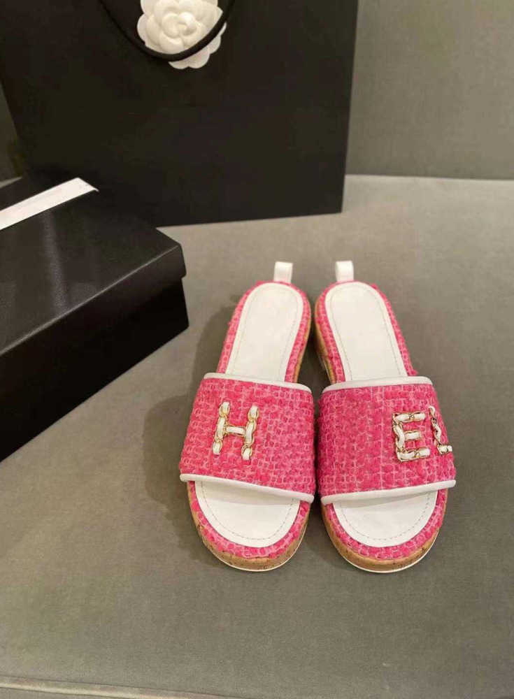 Sandals 35-41 Sizes Women Tweed Leather Straw Woven Slides Slip On Wedge Flats Fashion Beach Mule Brand Flip Flops Casual Shoes luxurys Slipper 33ess, Grey
Sandals 35-41 Sizes Women Tweed Leather Straw Woven Slides Slip On Wedge Flats Fashion Beach Mule Brand Flip Flops Casual Shoes luxurys Slipper 33ess, Grey