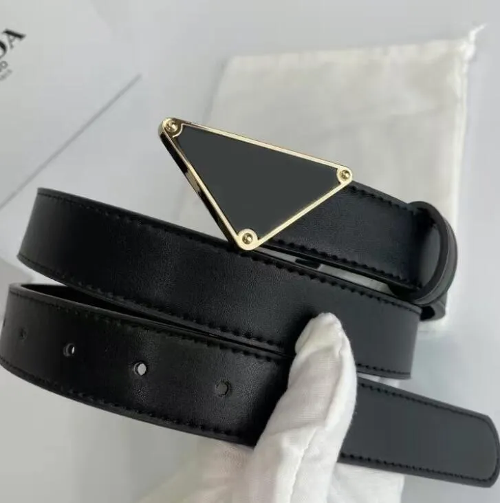 Mens belt womens belt designer luxury ceinture black smooth buckle valentine christmas day gift fashion leather waistband woman for man belts designers
Mens belt womens belt designer luxury ceinture black smooth buckle valentine christmas day gift fashion leather waistband woman for man belts designers