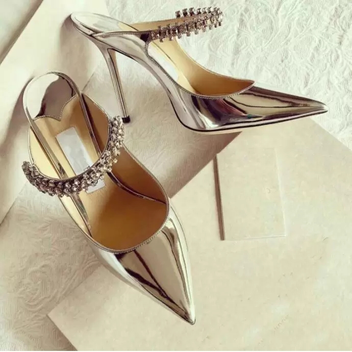 Mule Women's Wedding Party Dress Bridal sandals Stiletto Heels Ankle Strap Pearls & Strass Sexy Pumps Pointed Toe Women party
Mule Women's Wedding Party Dress Bridal sandals Stiletto Heels Ankle Strap Pearls & Strass Sexy Pumps Pointed Toe Women party