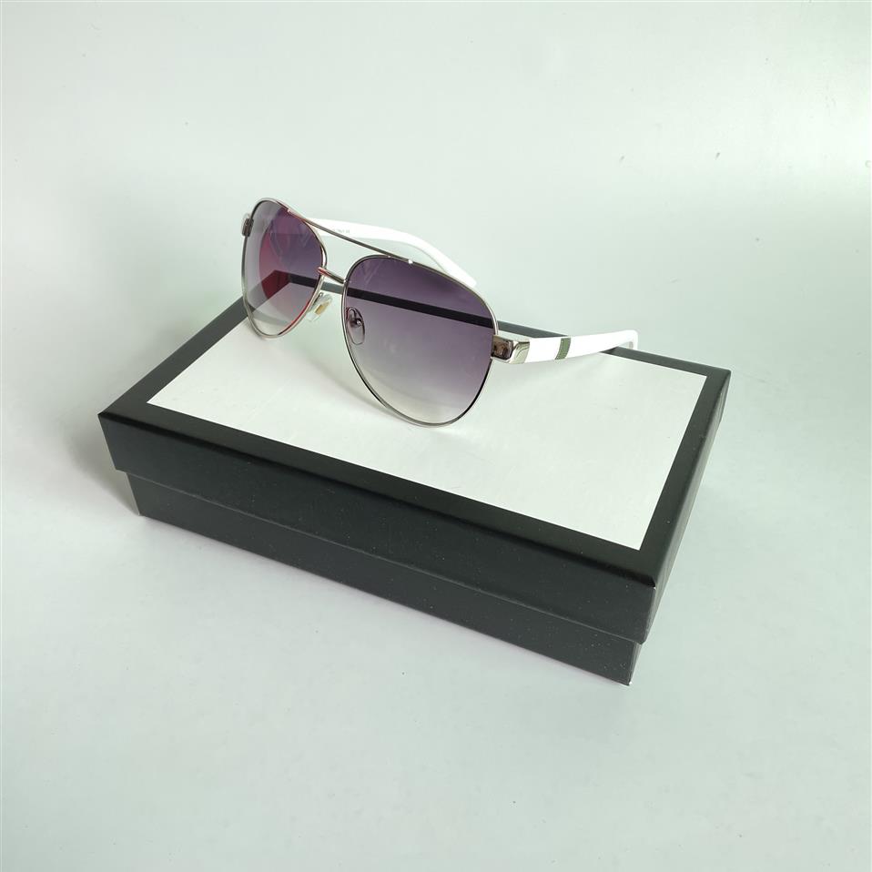 Luxury Designer Sunglasses For Men And Women Summer Metal Vintage Driver Driving Sun Glasses Uv400 Protection Eyewear With Box244t
Luxury Designer Sunglasses For Men And Women Summer Metal Vintage Driver Driving Sun Glasses Uv400 Protection Eyewear With Box244t